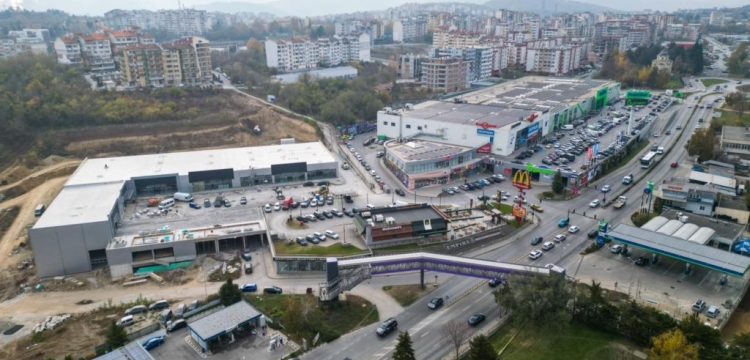 Retail Park Veliko Tarnovo.jpg